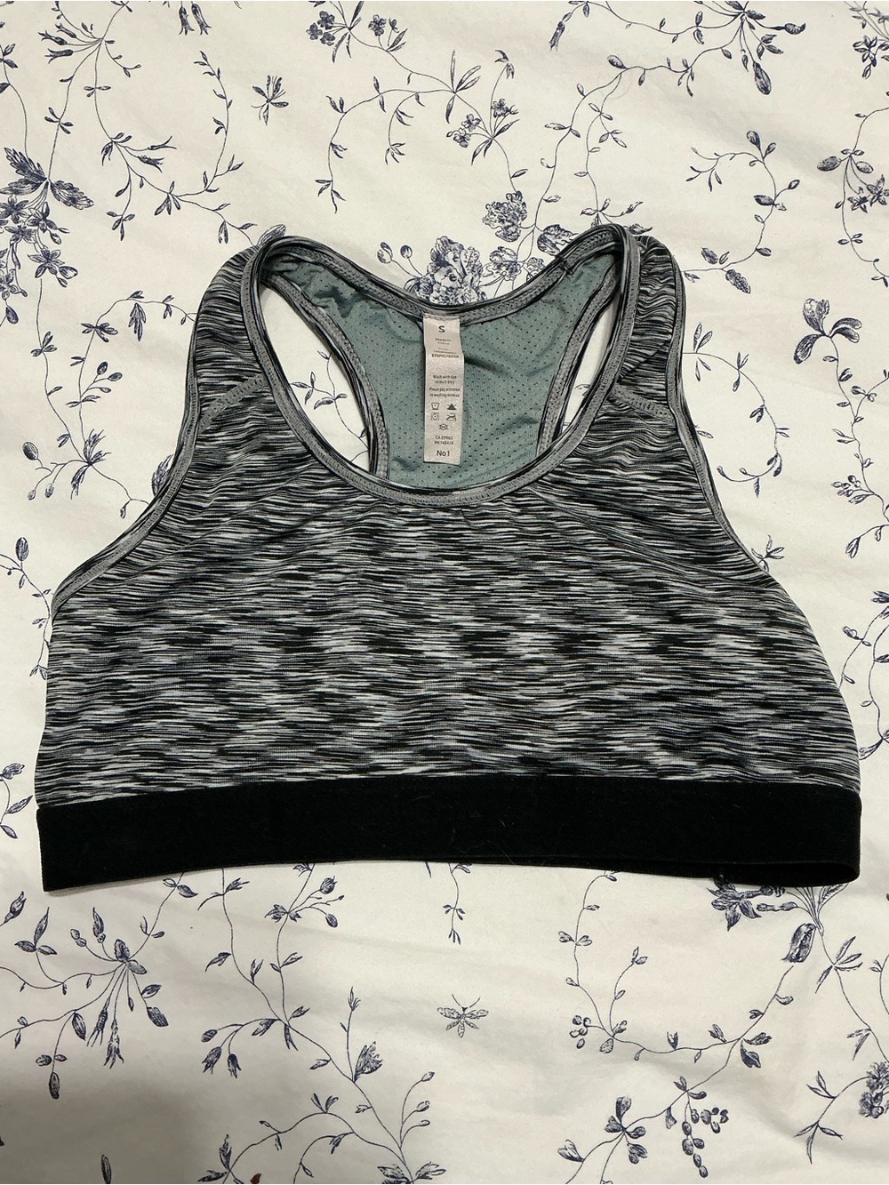 🎉3 for $15🎉 Gray and Black Space-Dye Sports Bra